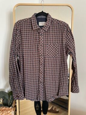 Men's Long-Sleeve Plaid Button-Down Shirt in Brown and Blue